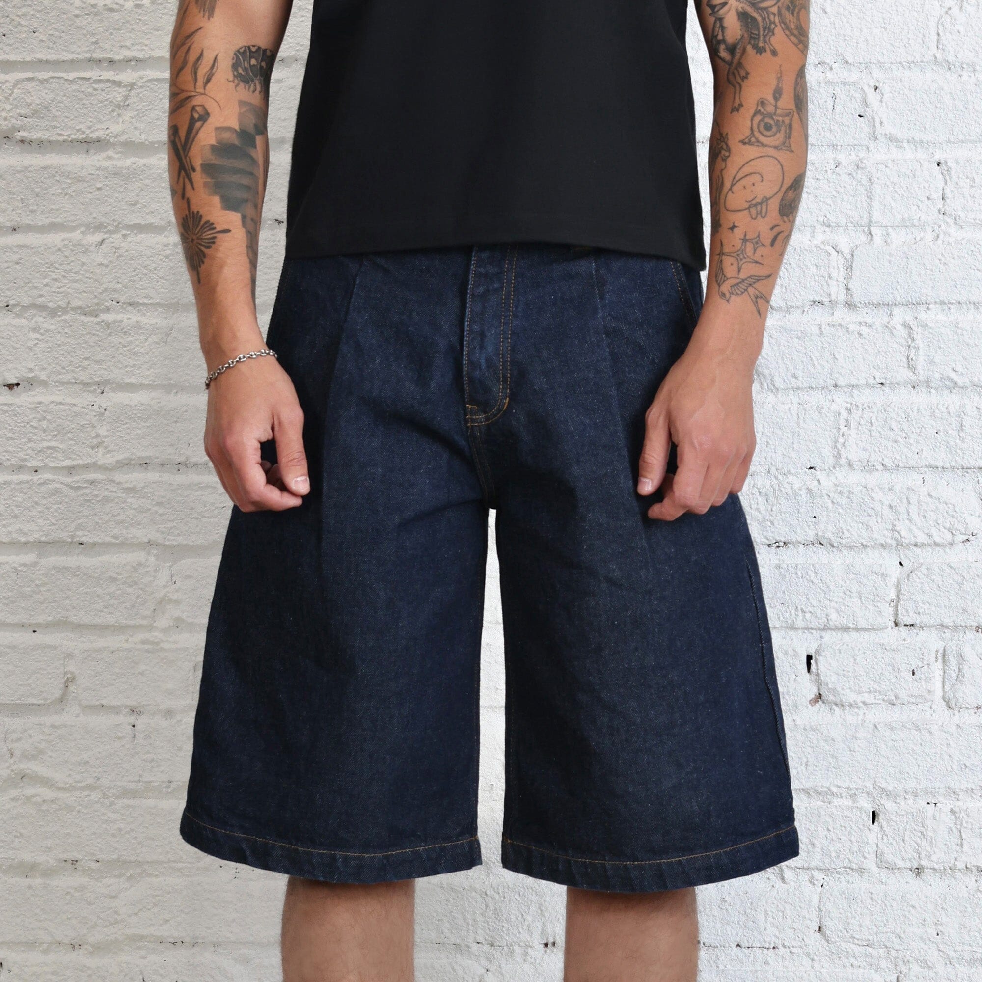 Baggy Wide Fit Pleated Design Denim Shorts