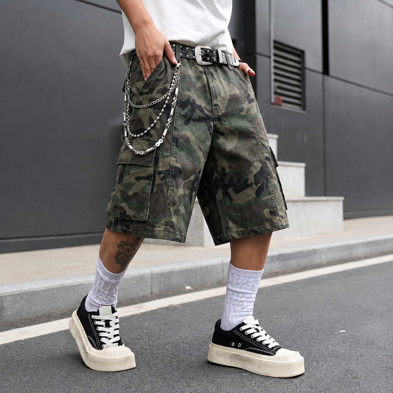 Camouflage Washed Cargo Shorts With Multiple Pockets For Men