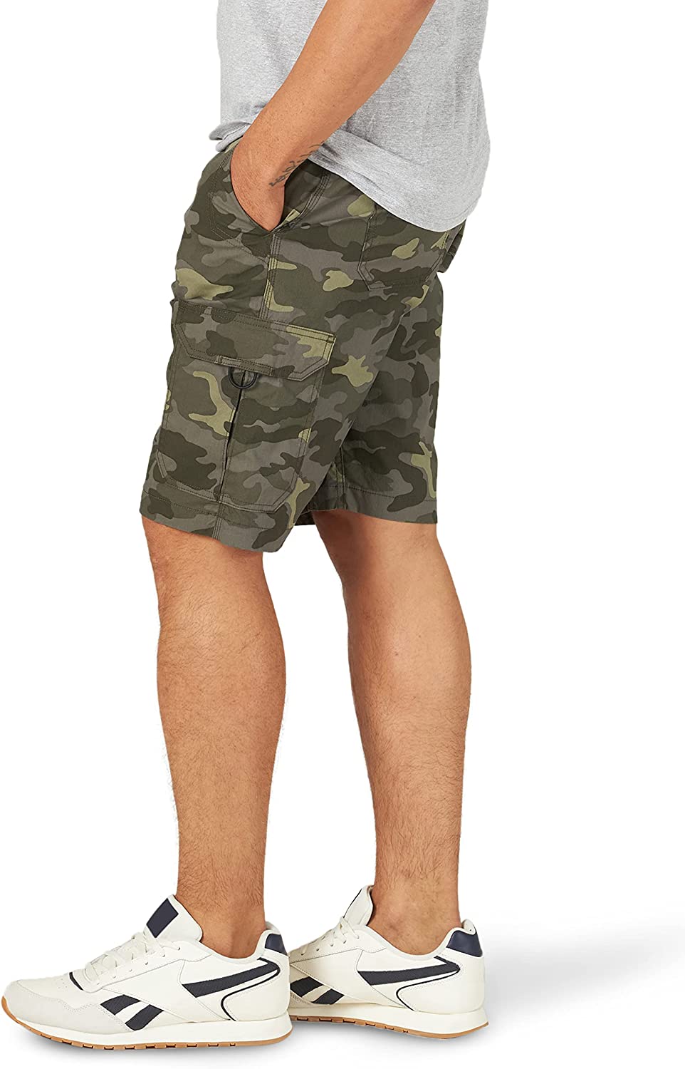 Flexible And Comfortable Cargo Shorts-Waves And Trunks