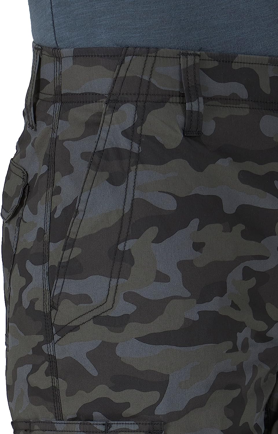 Versatile And Functional Cargo Shorts-Waves And Trunks