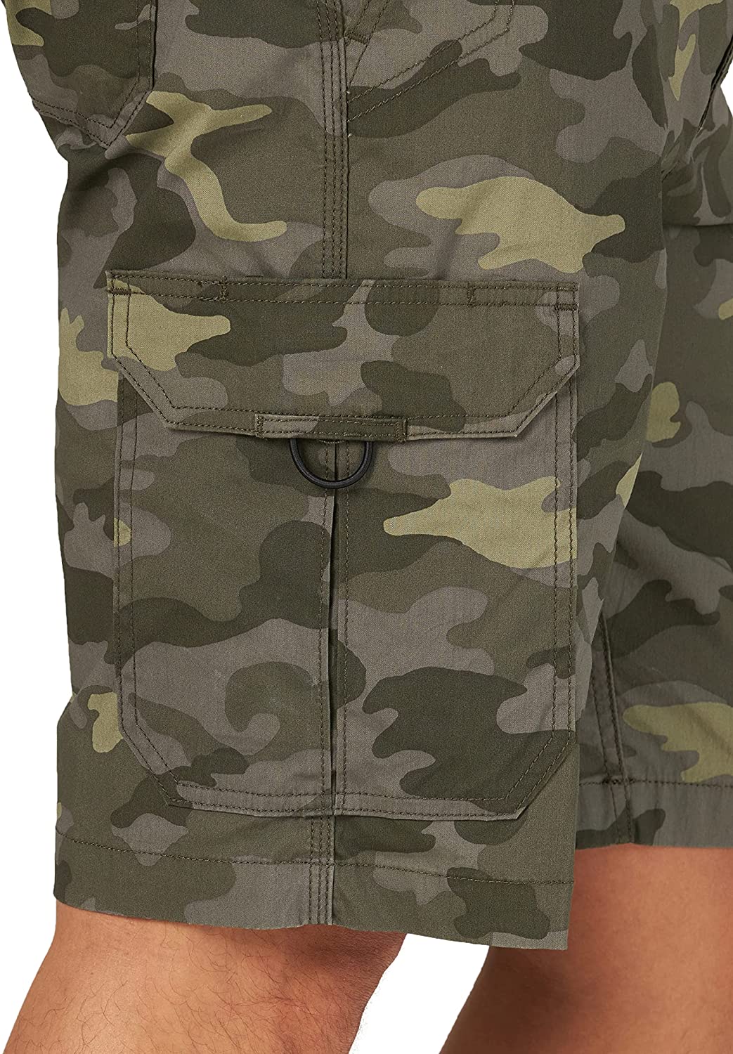 Flexible And Comfortable Cargo Shorts-Waves And Trunks