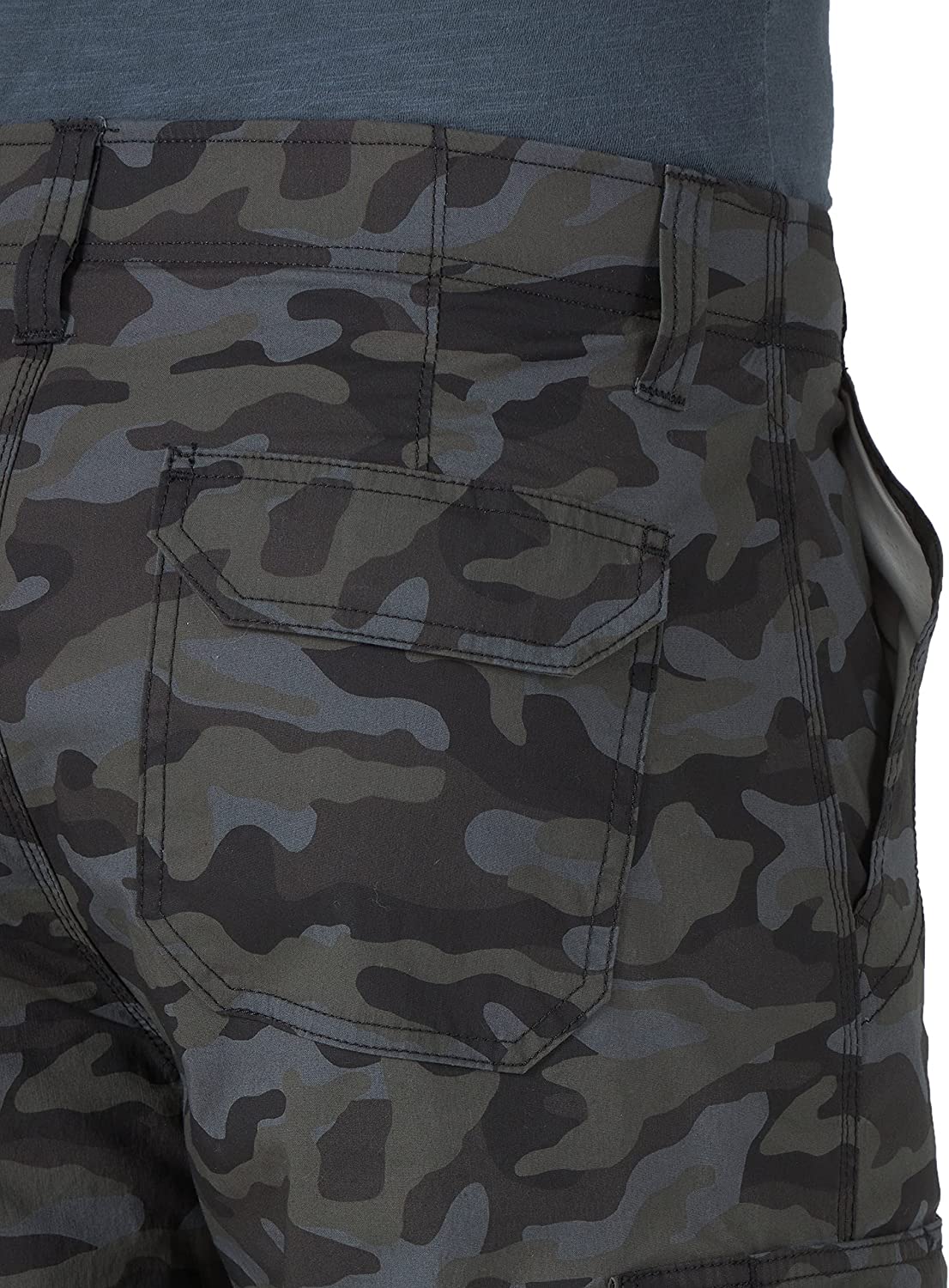 Versatile And Functional Cargo Shorts-Waves And Trunks
