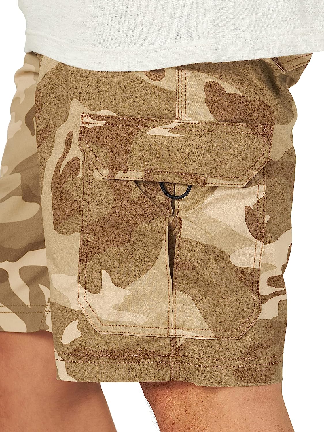 Flexible And Comfortable Cargo Shorts-Waves And Trunks