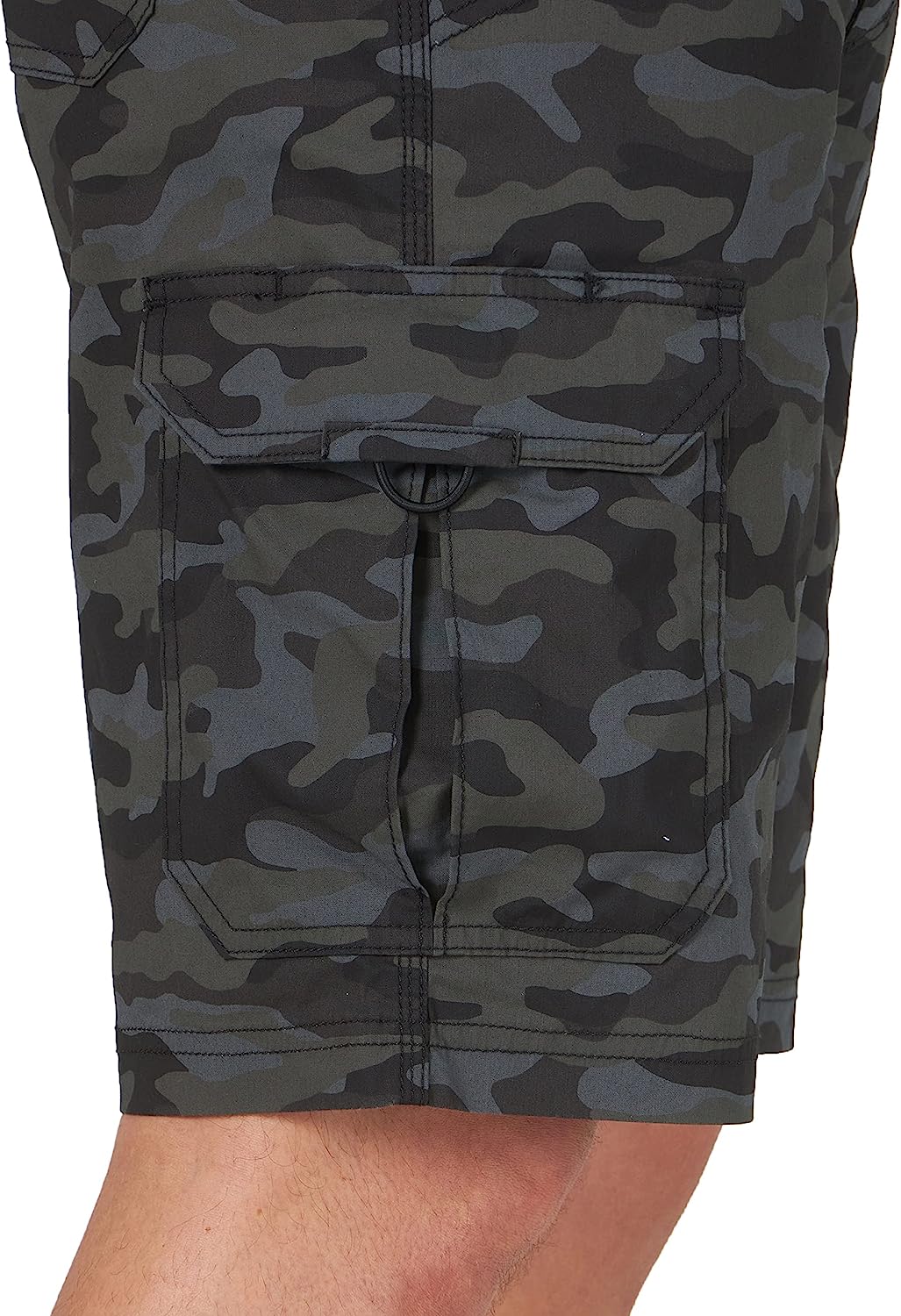 Versatile And Functional Cargo Shorts-Waves And Trunks