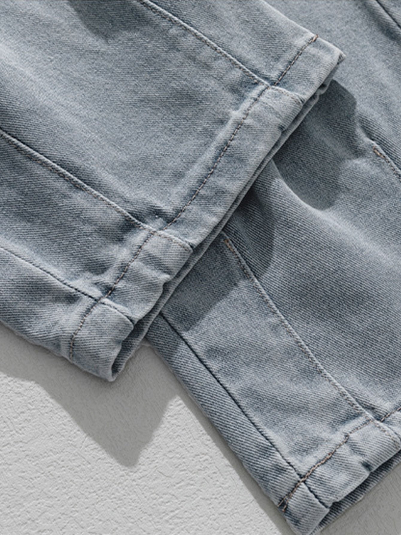 Straight Leg Cargo Jeans-Waves And Trunks