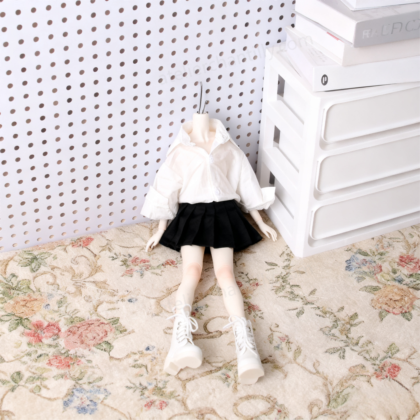 White Shirt & Black Pleated Skirt Outfit for 1/3 BJD Dolls | Atelier Chantilly --A20-Atelier Chantilly