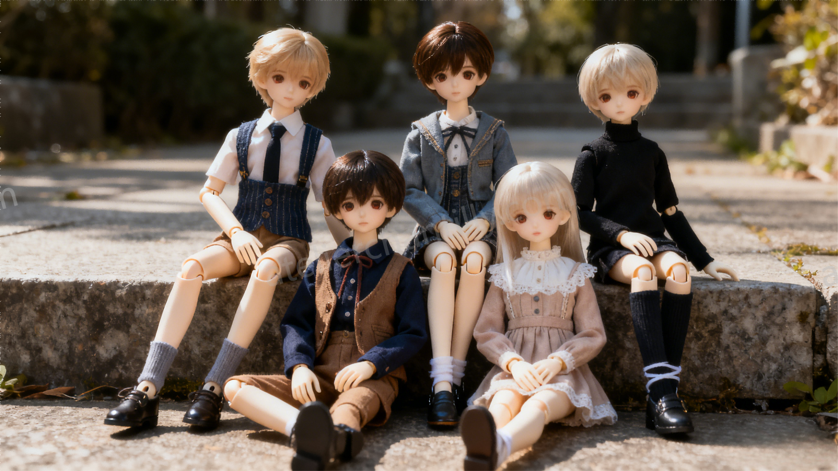 Pose flexibility differences between various BJD outfits