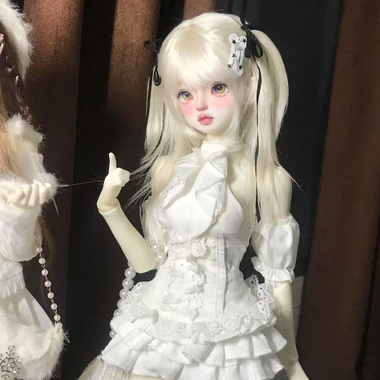 BJD doll white wig