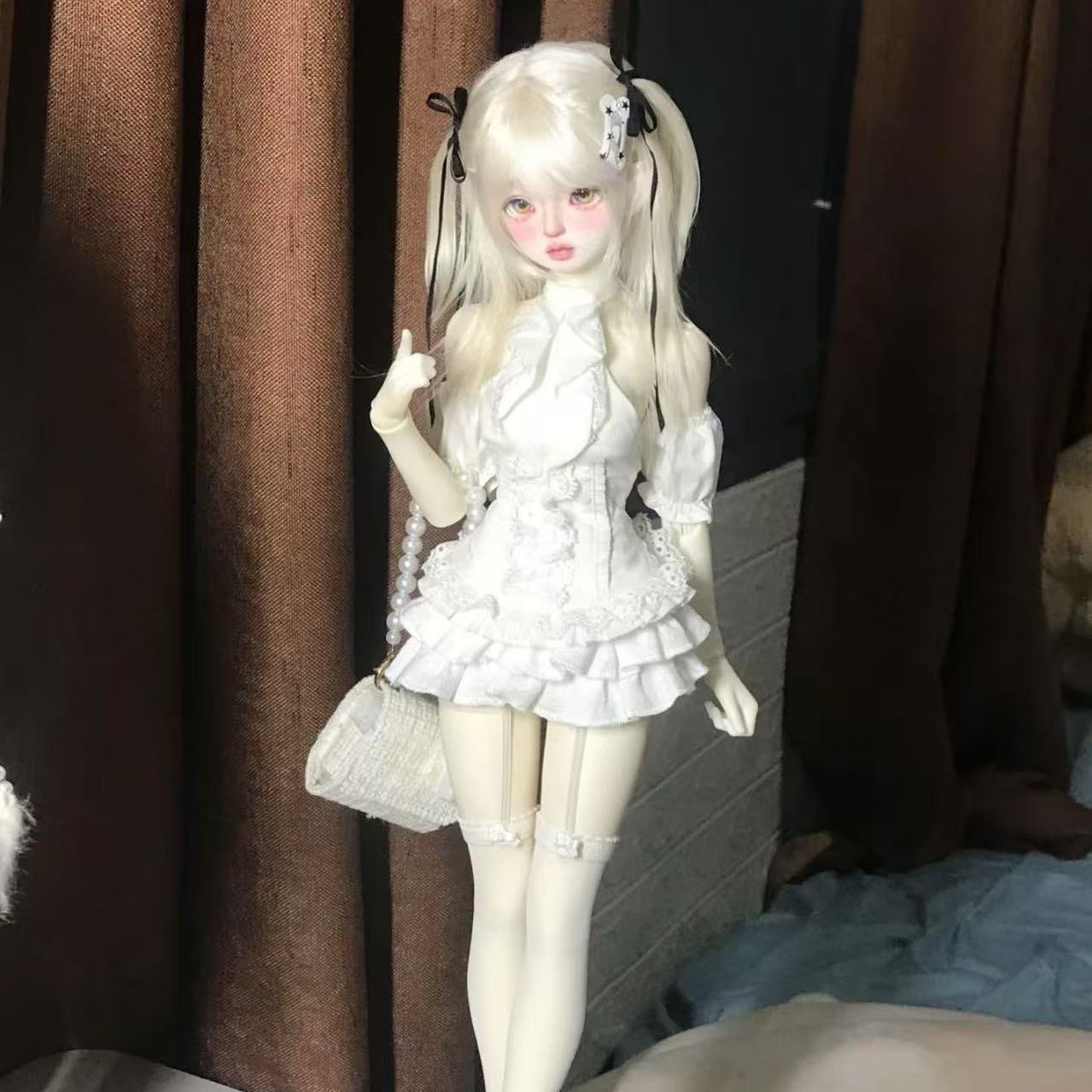 BJD doll white wig