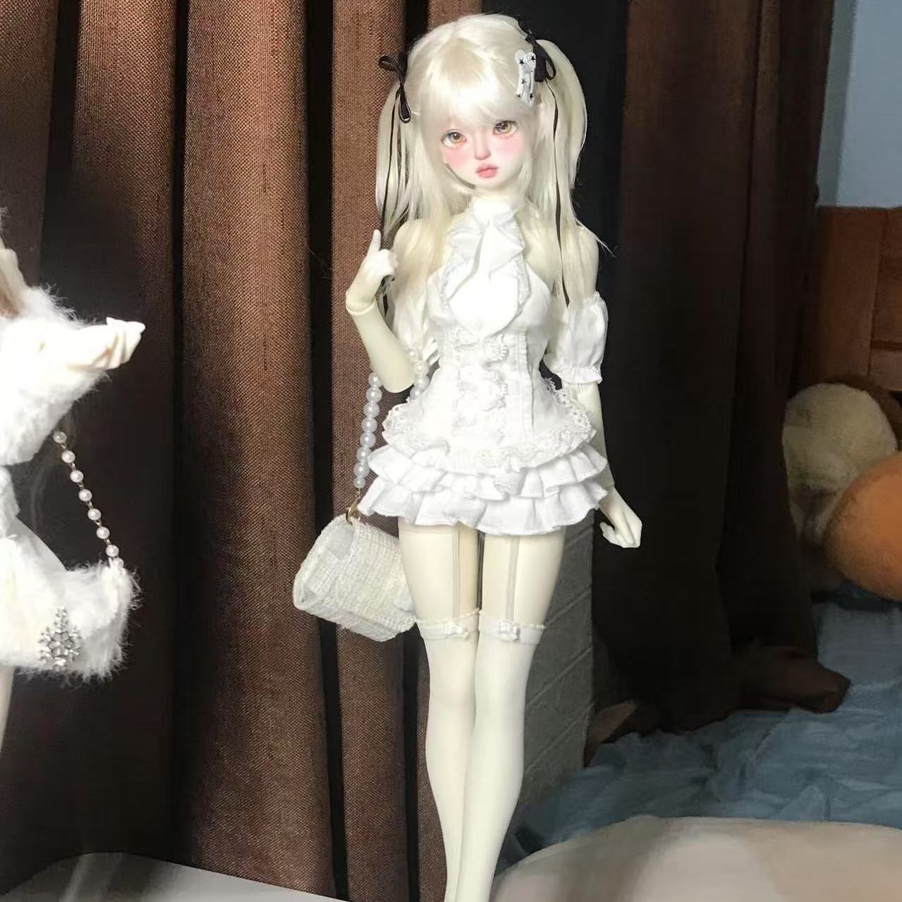 BJD doll white wig