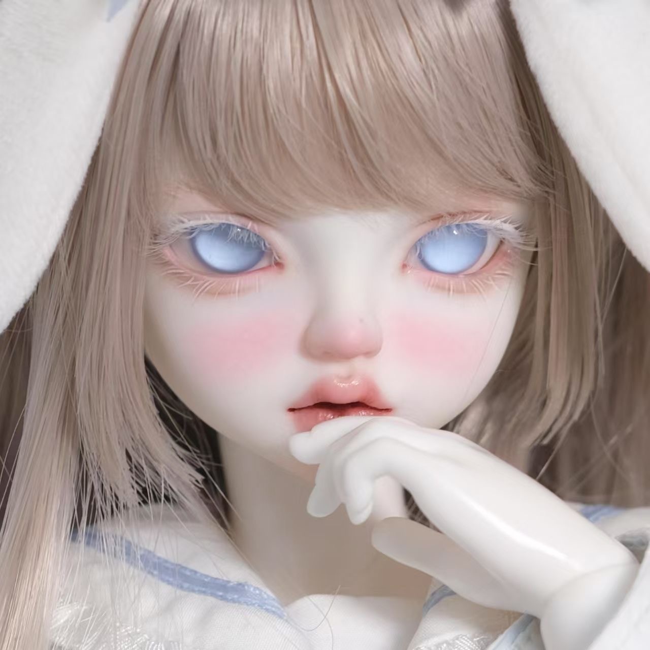 1/3 BJD Doll with Light Blue Glass Eyes Stylish Look - atelierchantilly