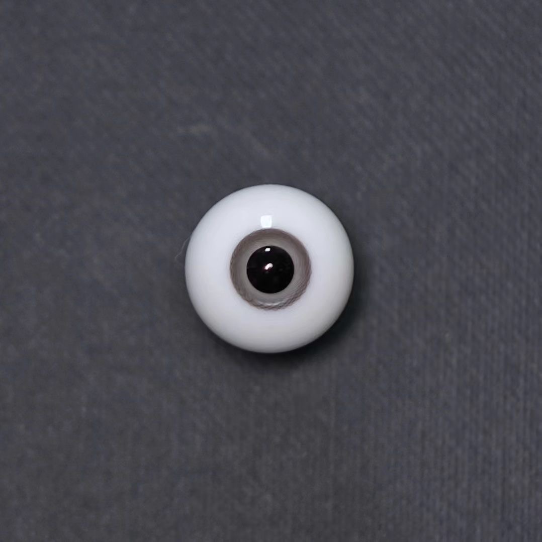 Handmade Gray BJD Glass Eye Detail - atelierchantilly