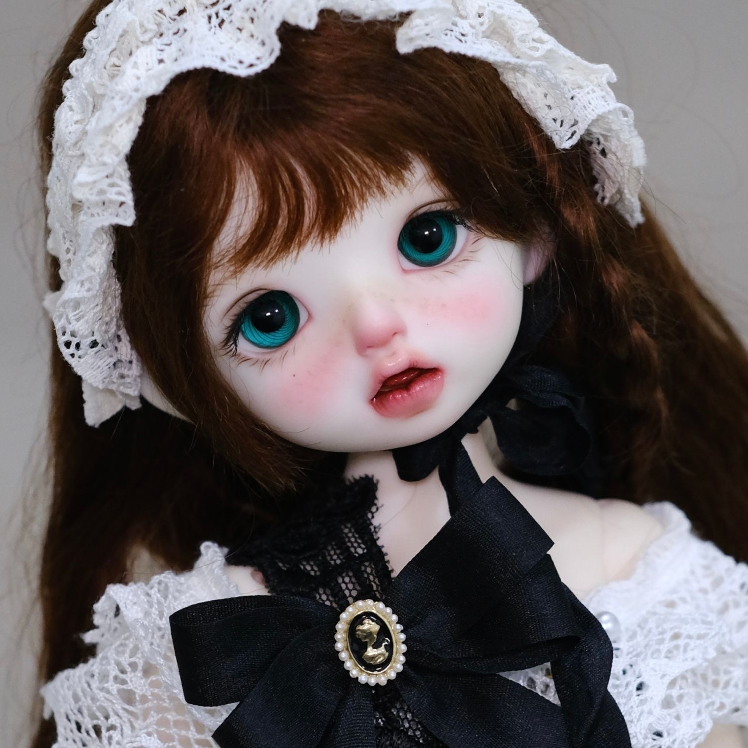 1/3 BJD Doll with Handmade Teal Green Glass Eyes in Lace Outfit - atelierchantilly