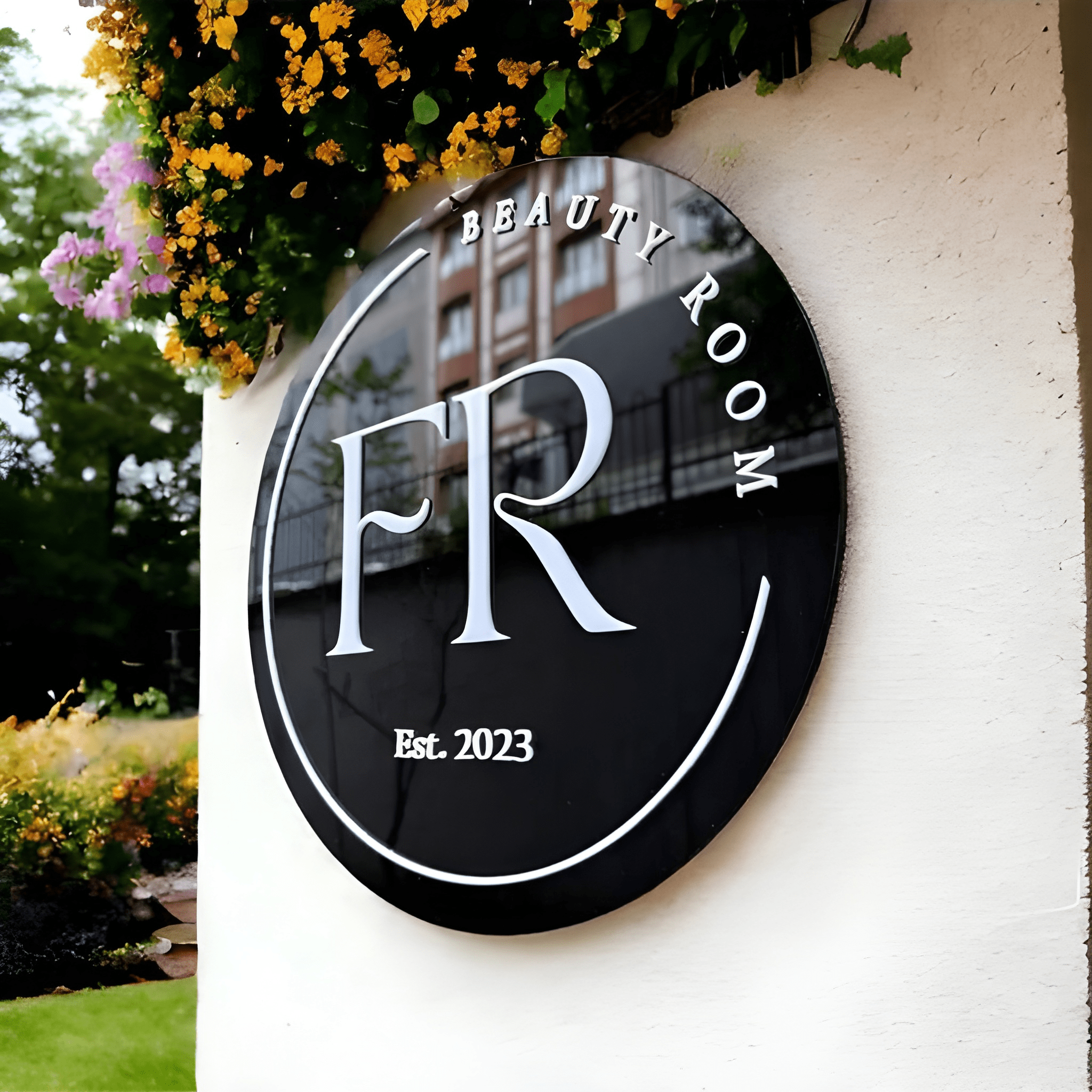 1 Piece Wall Mounted Acrylic Sign With Custom Logo And Text