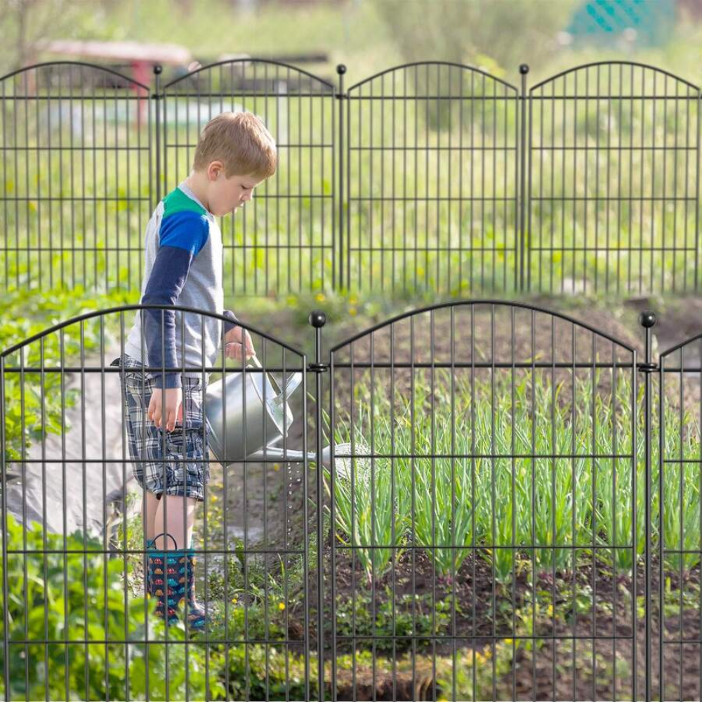 Decorative Garden Fence Animal Barrier With Gate