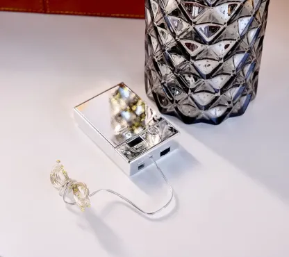 Set of 2 Diamond Glass Illuminated Hurricanes