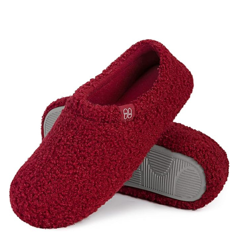 Comfortable Indoor Slippers For Everyday Use With Soft Plush Design
