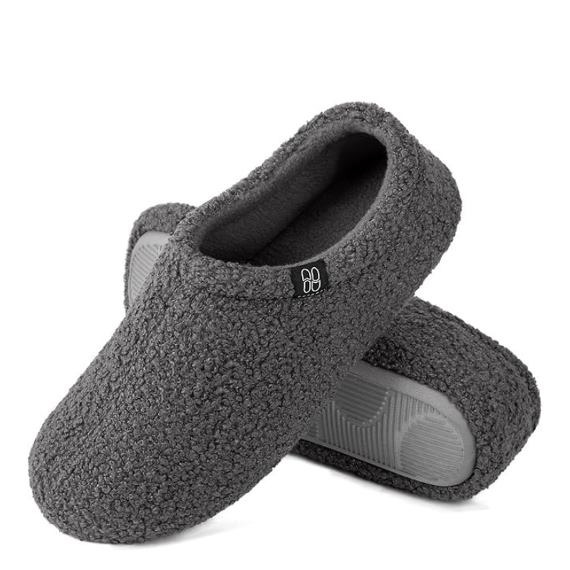 Comfortable Indoor Slippers For Everyday Use With Soft Plush Design