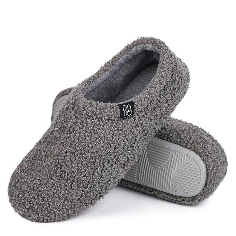 Comfortable Indoor Slippers For Everyday Use With Soft Plush Design