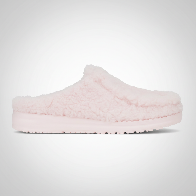 Cozy And Comfortable Fur Slippers