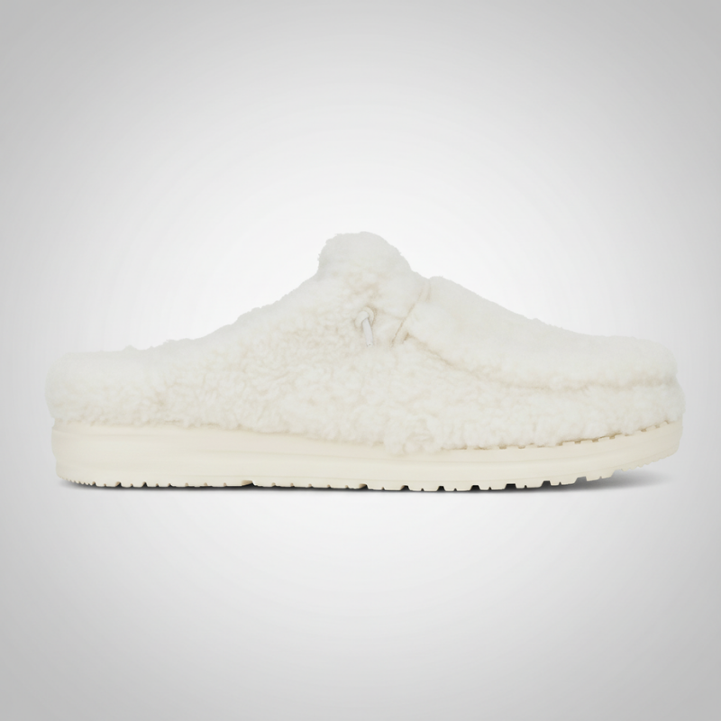 Cozy And Comfortable Fur Slippers