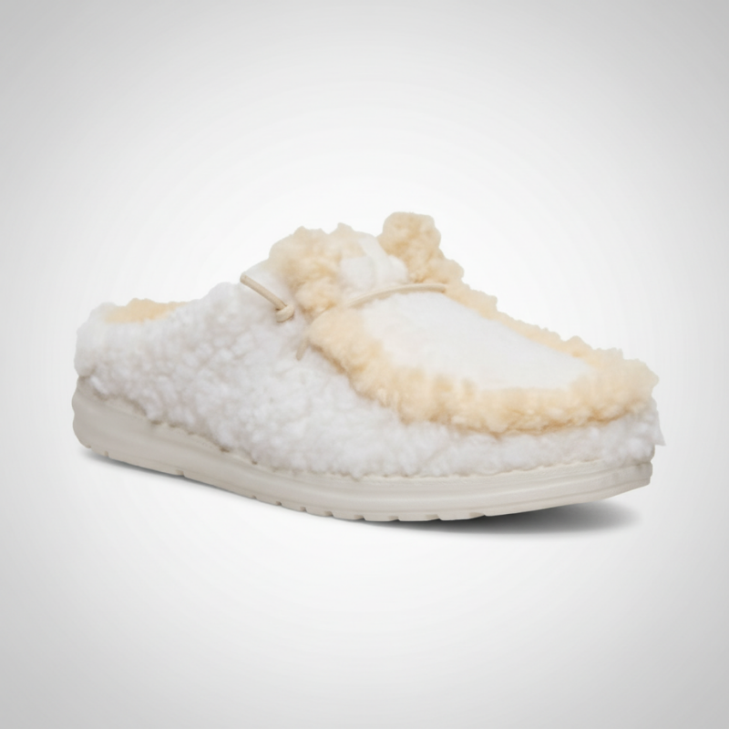 Cozy And Comfortable Fur Slippers