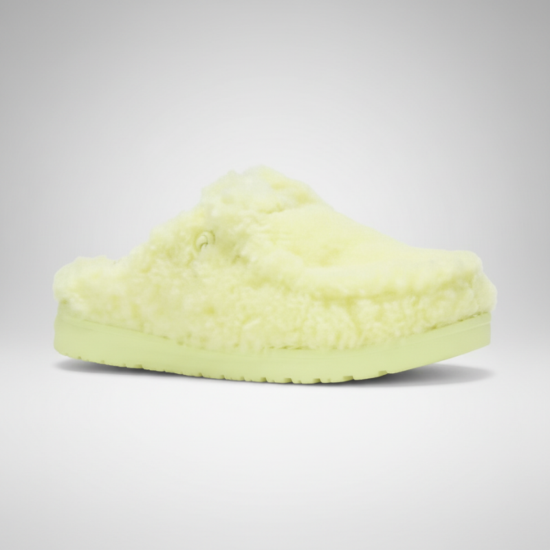 Cozy And Comfortable Fur Slippers