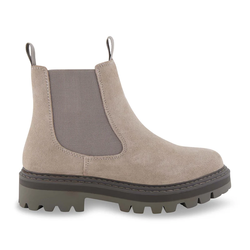 Derby Rugged Chelsea Boot