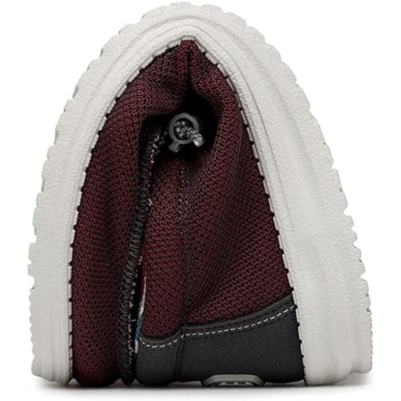 Men Easy Fit Textured Sneakers With Light Sole - The Boston Boots