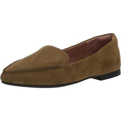 Sleek Minimalist Leather Loafers For Women - The Boston Boots