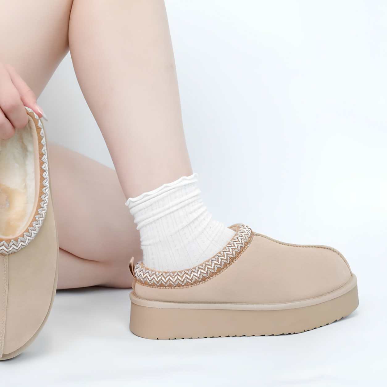 Fluffy Fur Braided Platform Walking Boots For Women