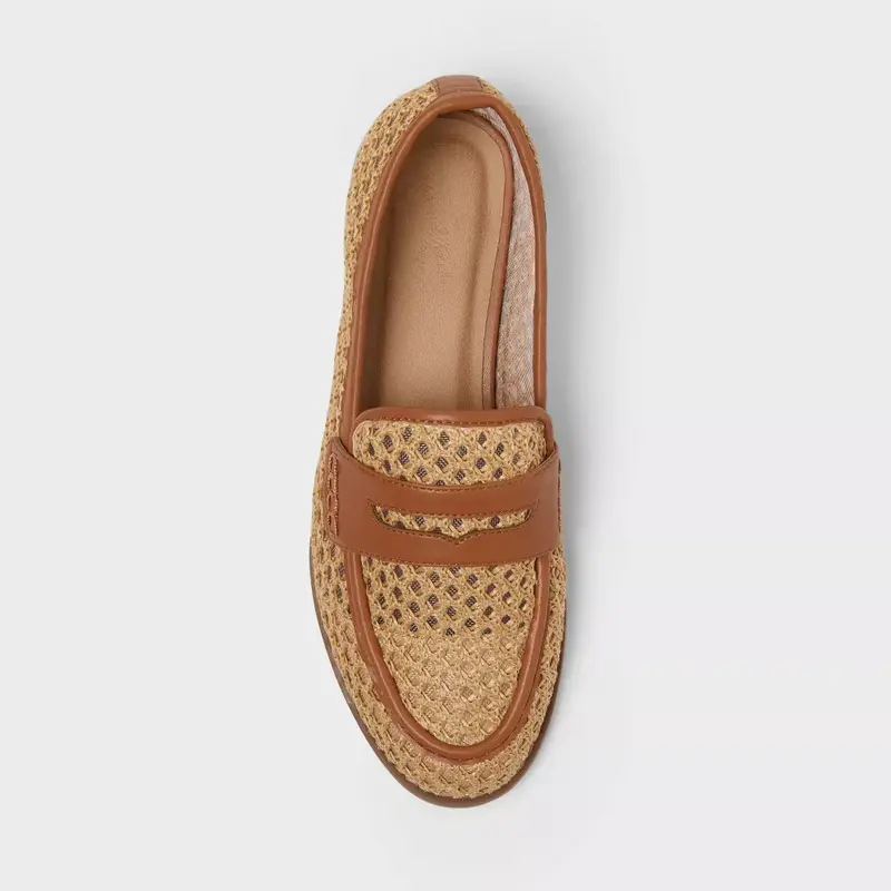 Comfortable Cushioned Flats with Memory Foam Insole for Women