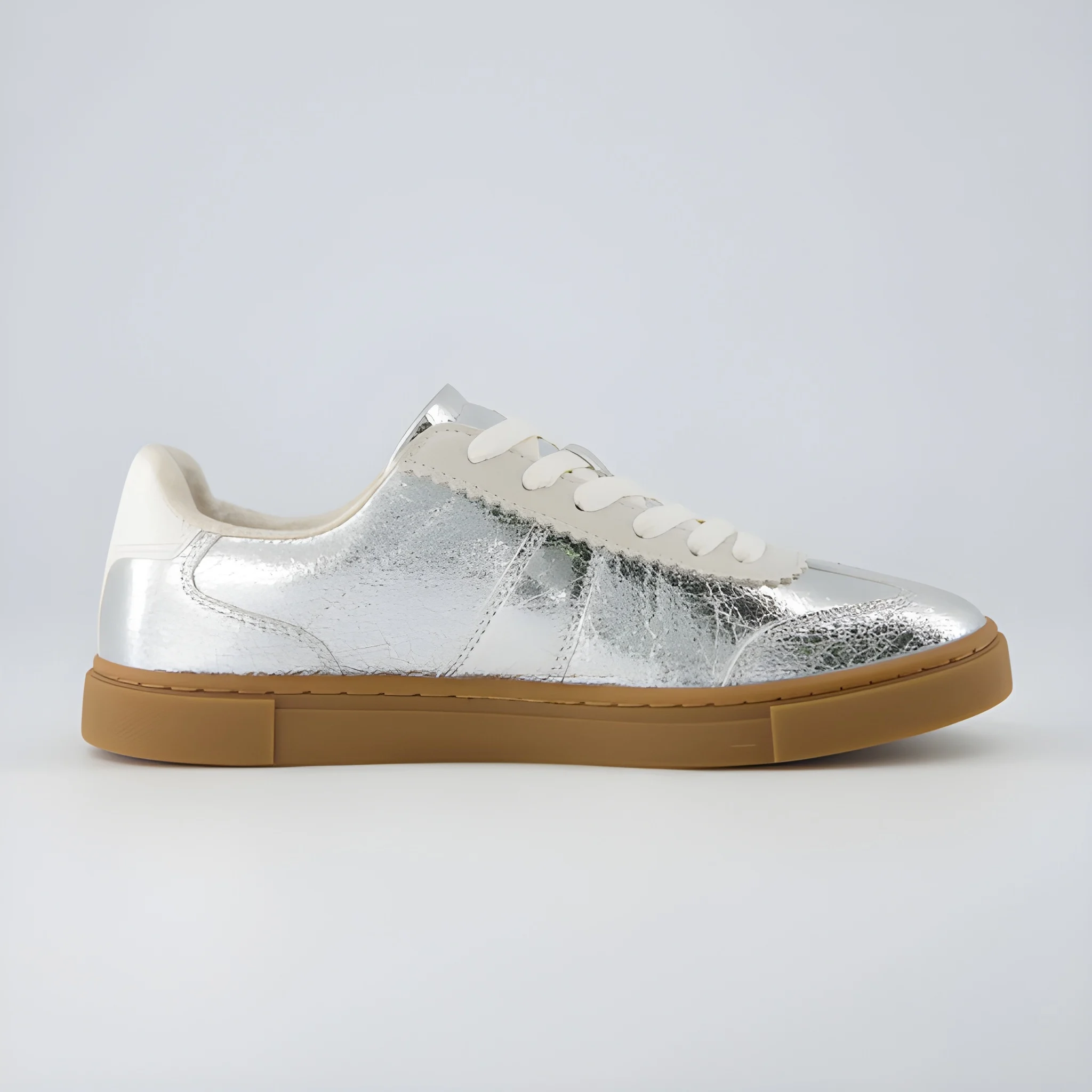 Dual Tone Lace Up Sneaker