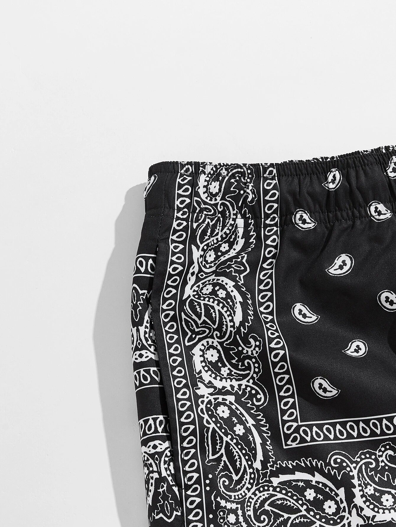 Paisley Bandana Print Shorts-Vacay Outfit
