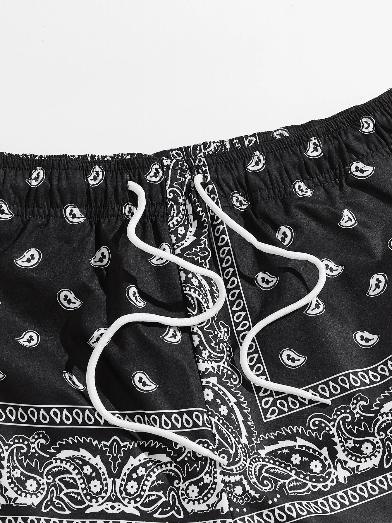 Paisley Bandana Print Shorts-Vacay Outfit