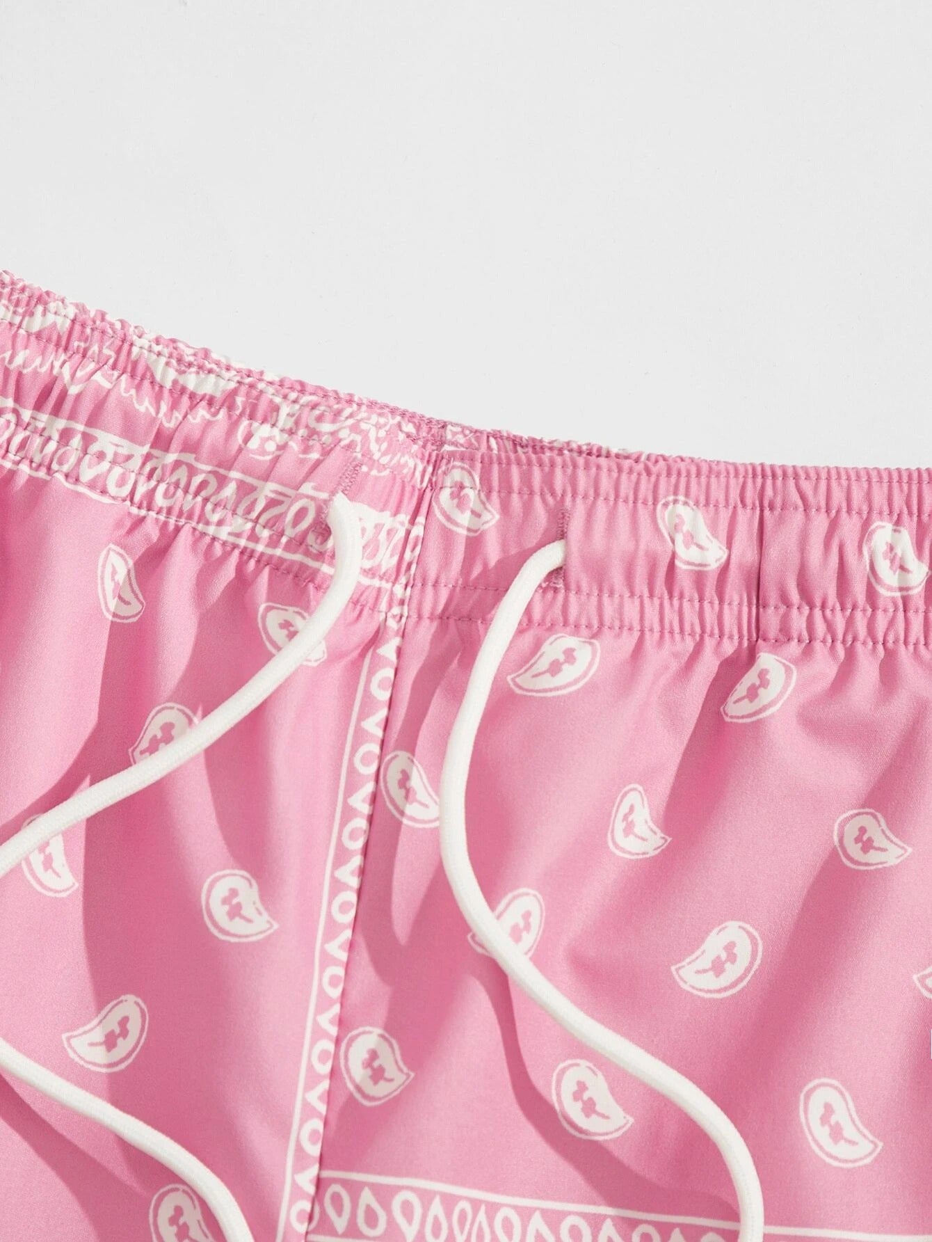 Paisley Bandana Print Shorts-Vacay Outfit