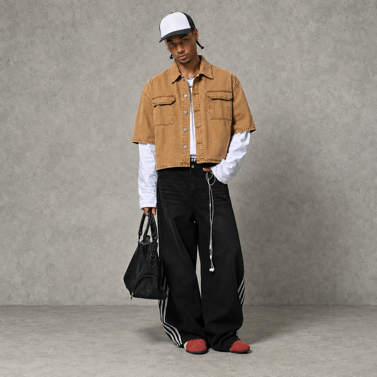 Slogan Print Short Sleeve Denim Shirt With Utility Pocket For Men