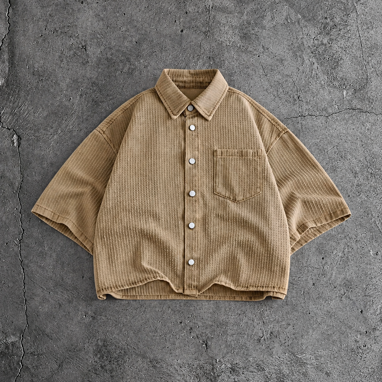 Slogan Print Short Sleeve Denim Shirt With Utility Pocket For Men