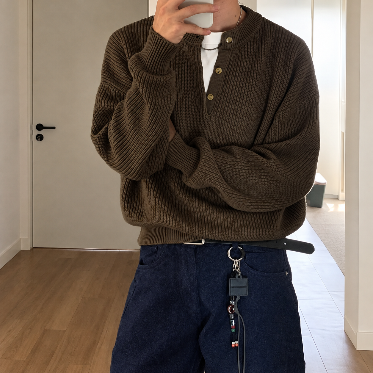 Brown · M