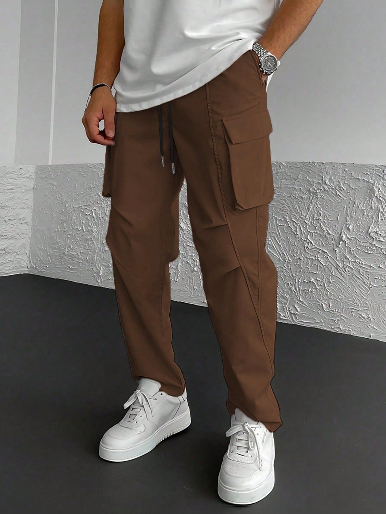 Loose Fit Cargo Pants With Flap Pockets-Vacay Outfit