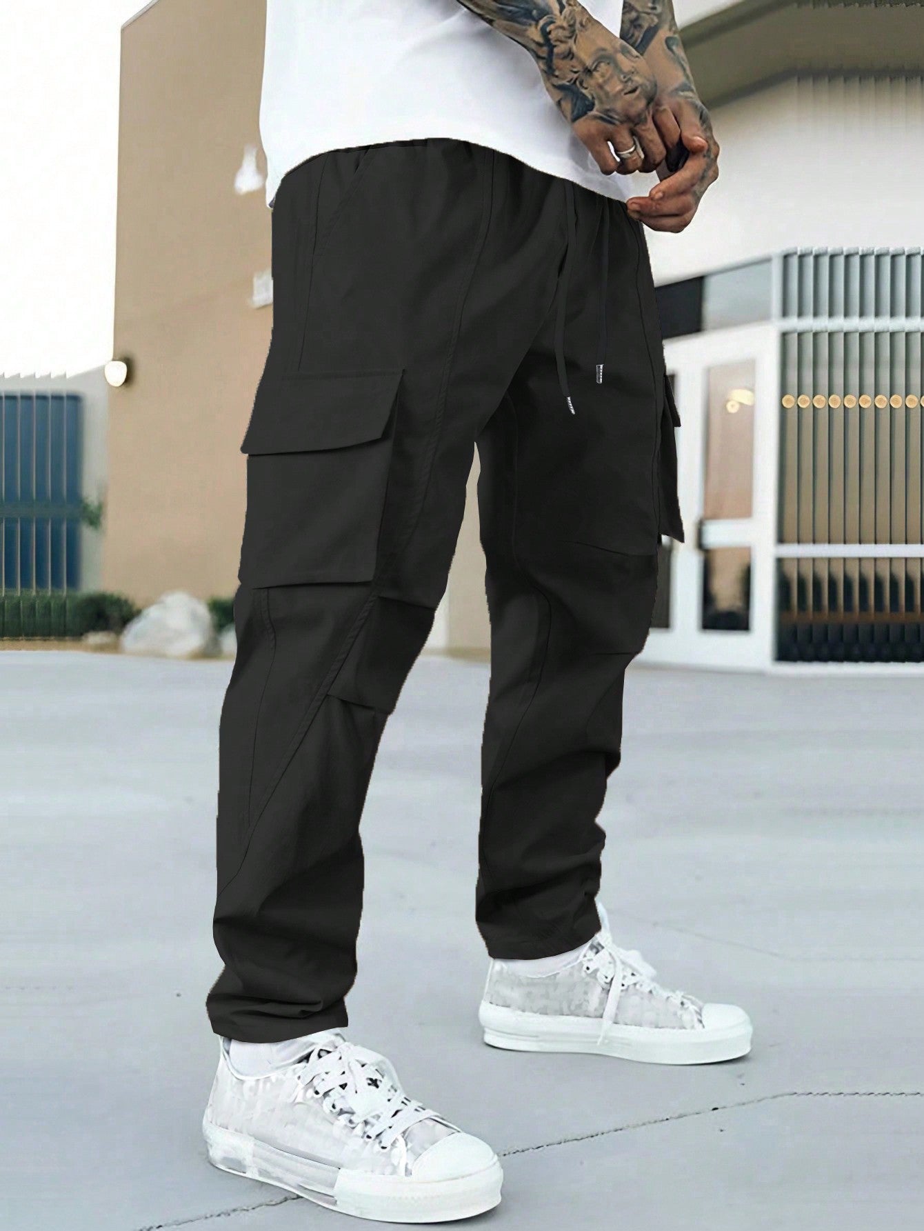 Loose Fit Cargo Pants With Flap Pockets-Vacay Outfit