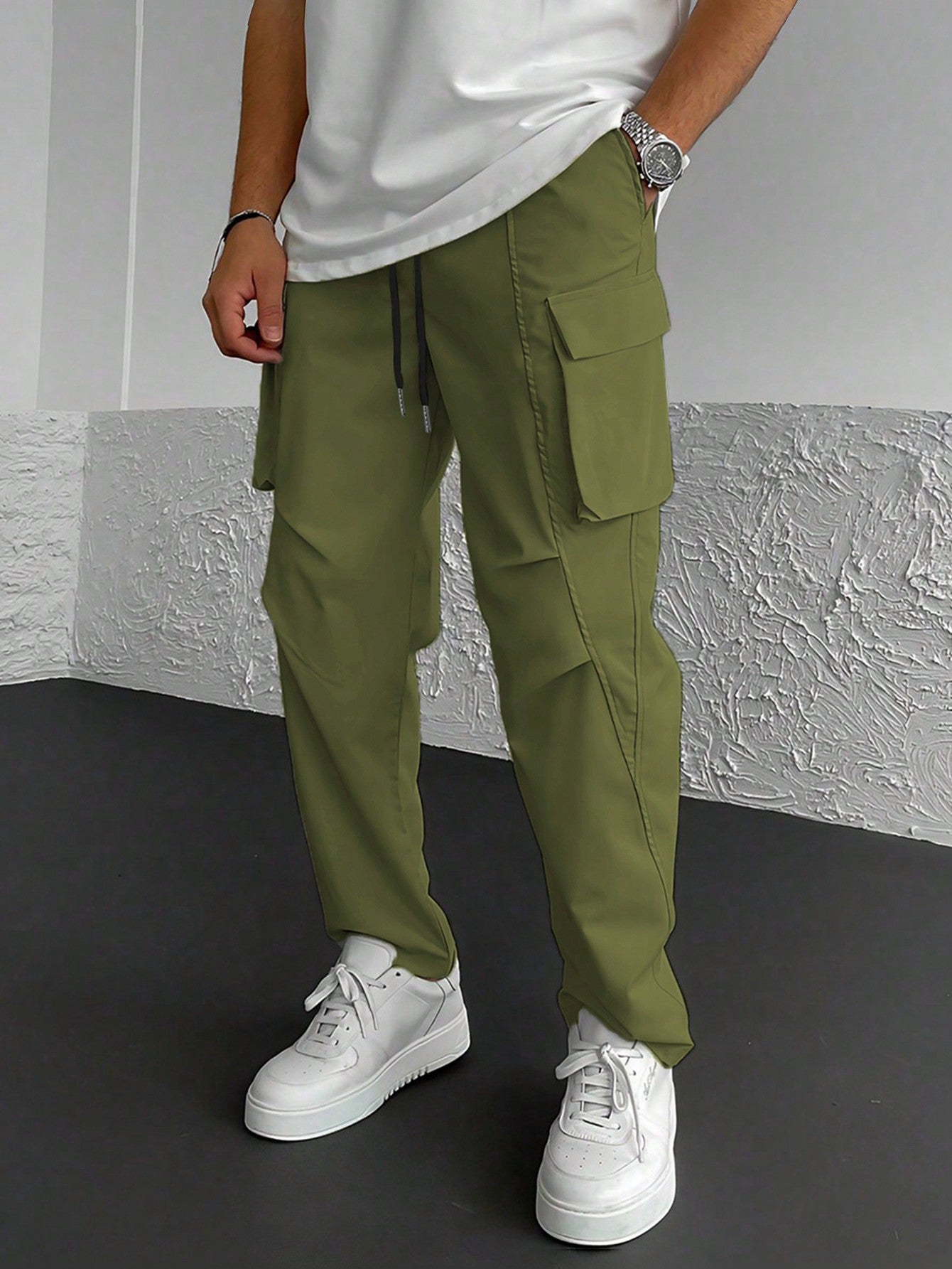 Loose Fit Cargo Pants With Flap Pockets-Vacay Outfit