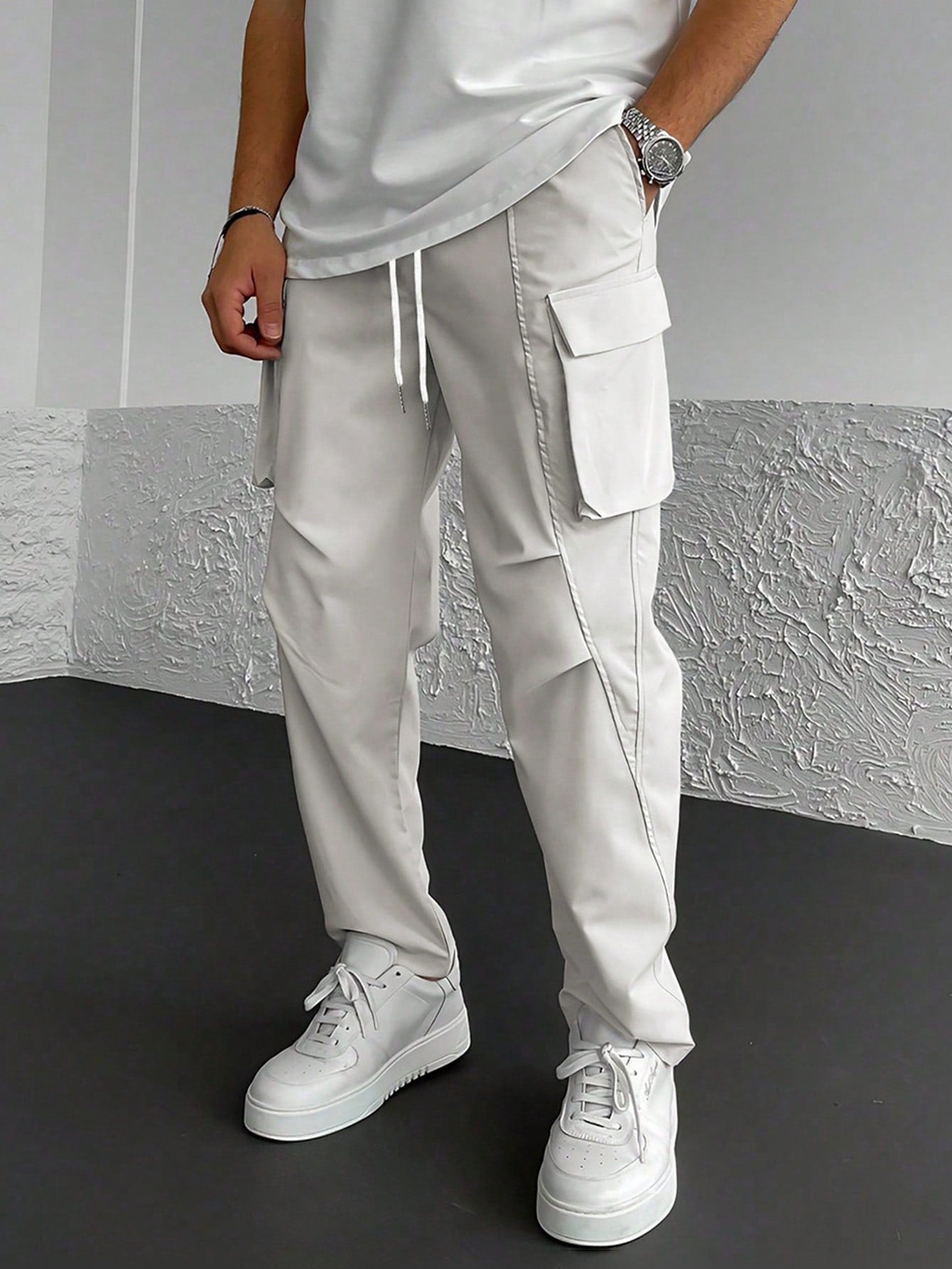 Loose Fit Cargo Pants With Flap Pockets-Vacay Outfit