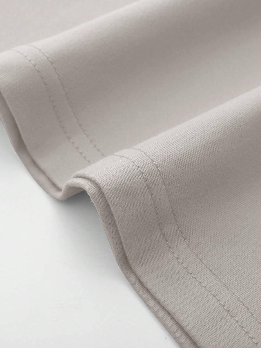 Trim Pocket Patched Tee-Vacay Outfit