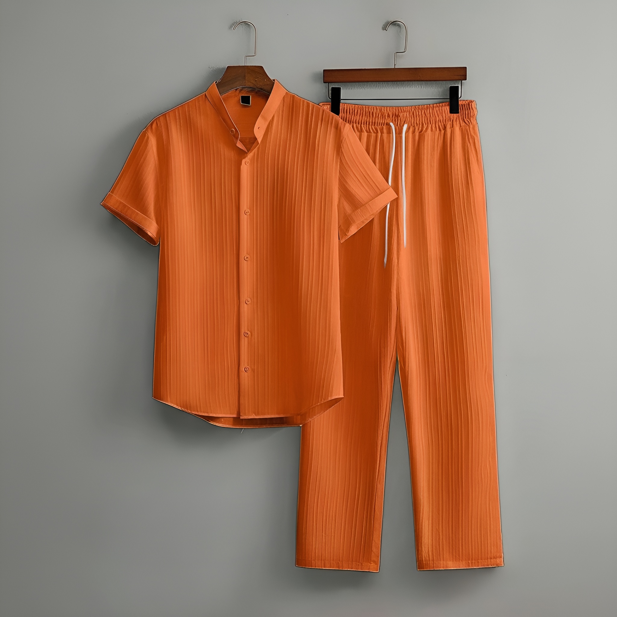 Short Sleeve Textured Shirt And Drawstring Pants Two Piece Set For Men