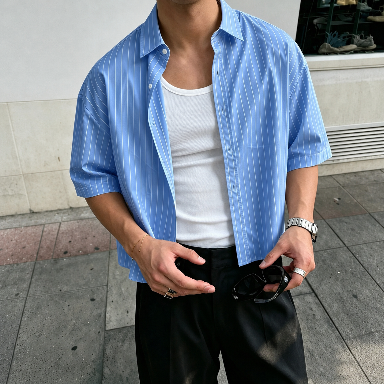 Loose Fit Vertical Stripe Short Sleeve Button Up Casual Shirt For Men