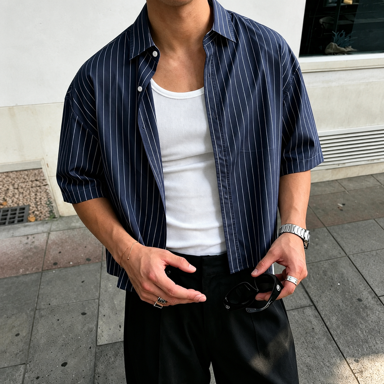 Loose Fit Vertical Stripe Short Sleeve Button Up Casual Shirt For Men