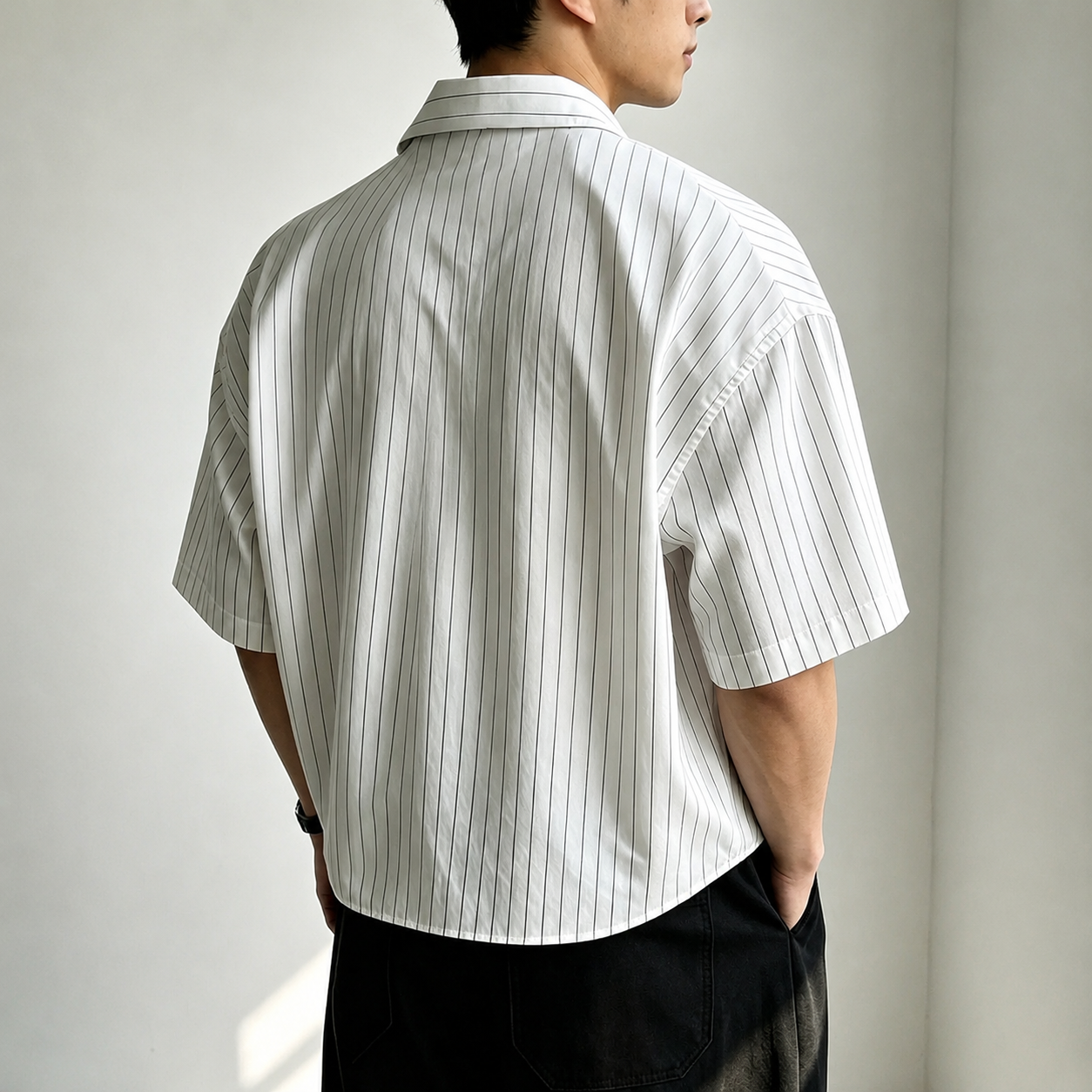 Loose Fit Vertical Stripe Short Sleeve Button Up Casual Shirt For Men