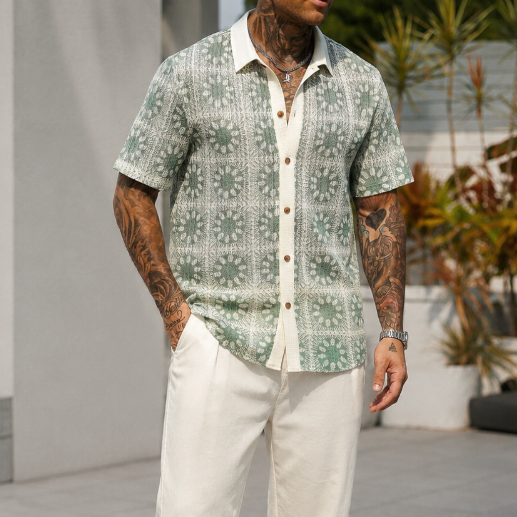 Lightweight Printed Short Sleeve Button Up Casual Holiday Shirt For Men