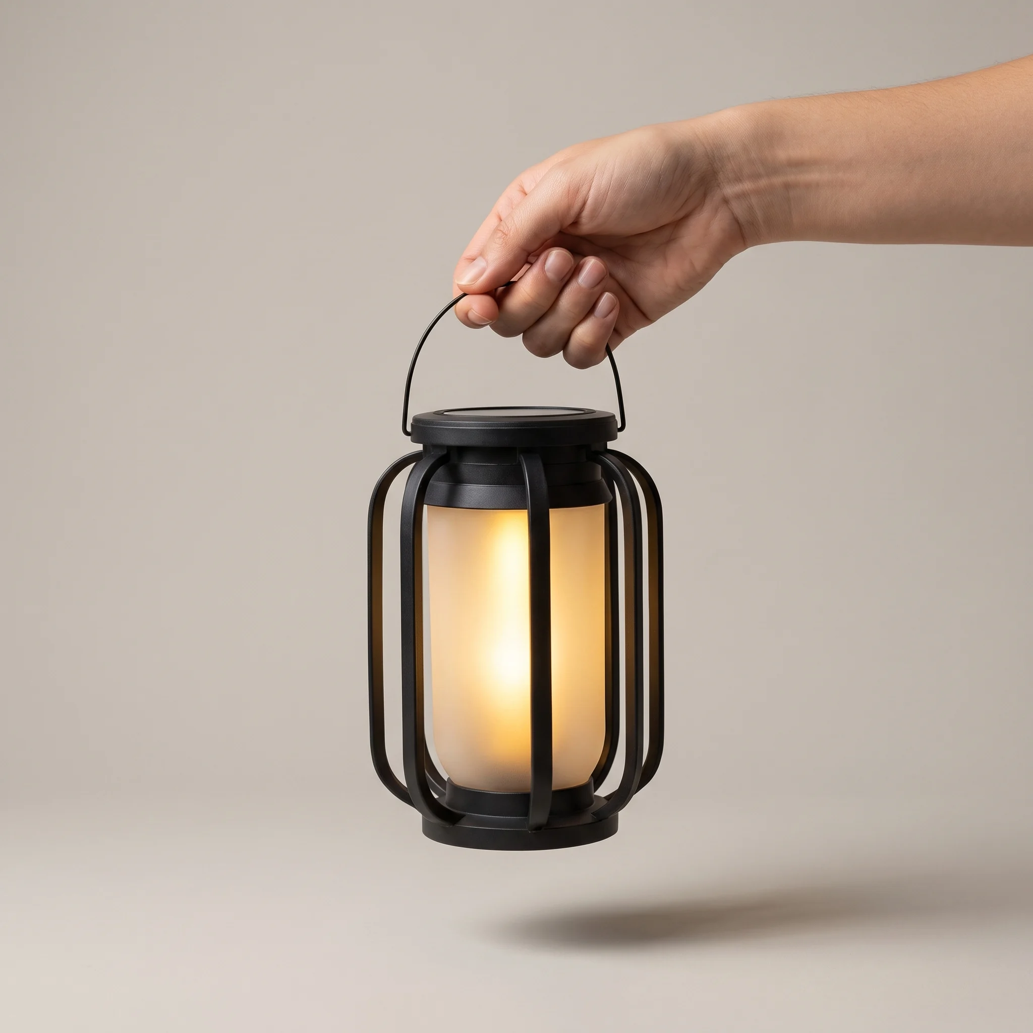 Realistic Solar Outdoor Automatic Firelight Lantern